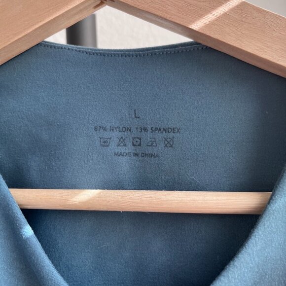 Teal High-Neck Stretch Crop Tank – Size L - Picture 2 of 3